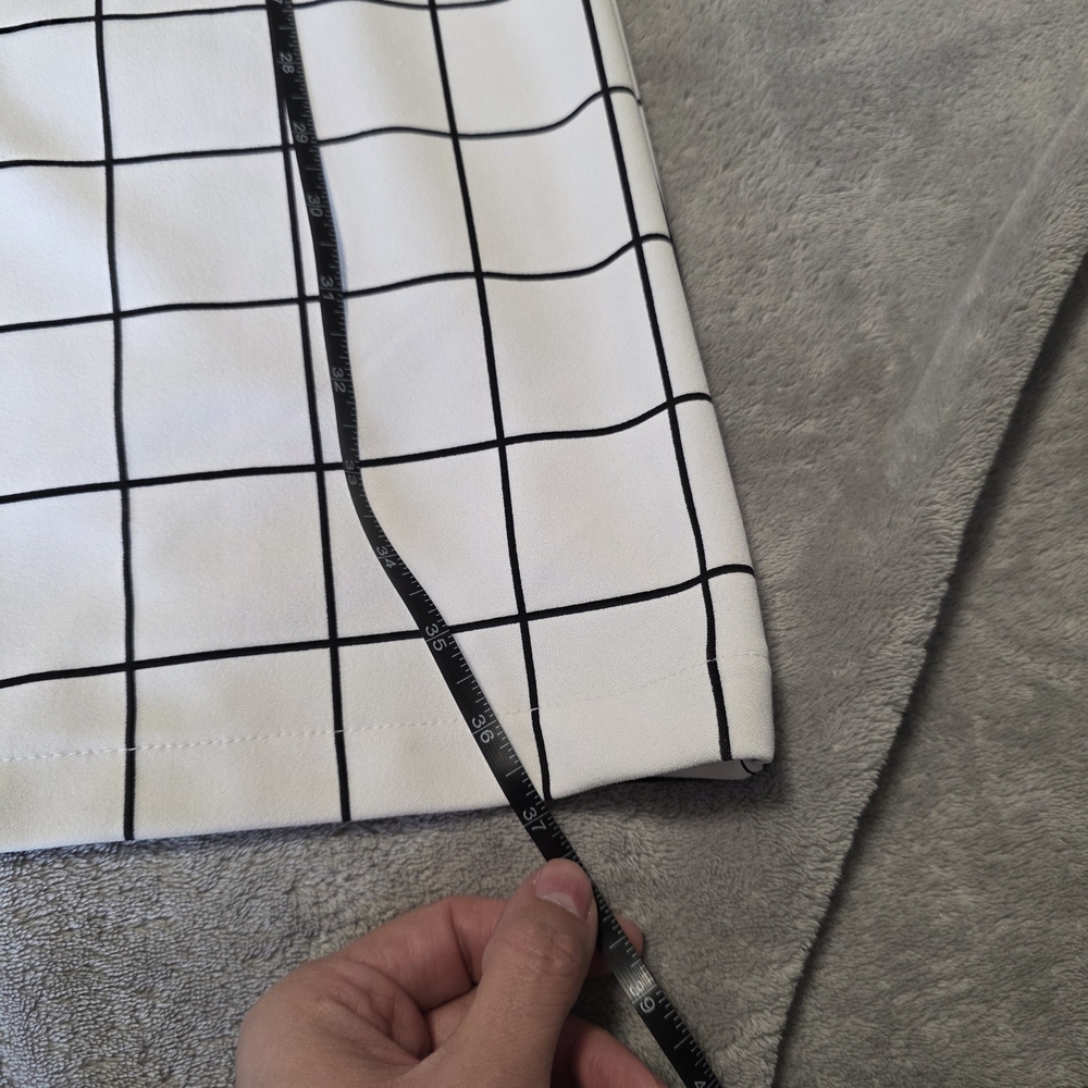 MELLODAY White Grid-Print Long Blazer Jacket - Picture 6 of 6
